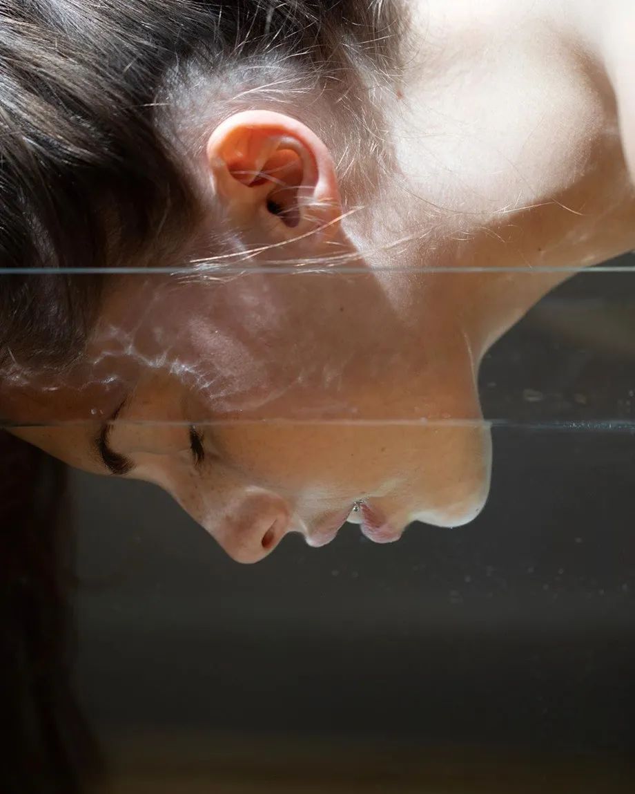 局部也性感：劳伦特的人体局部特写