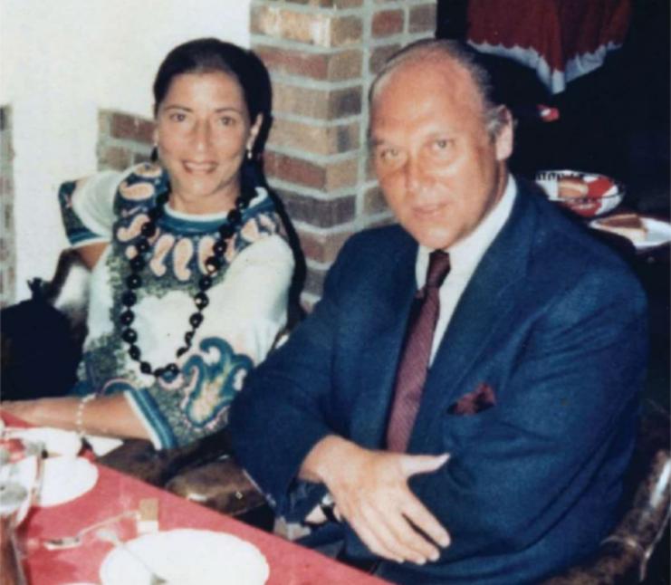 传奇女法官患癌离世，和丈夫56年的童话爱情，感动了全世界