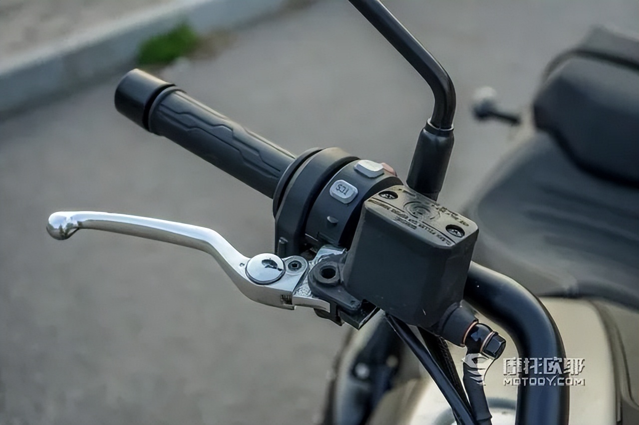 奔达黑旗500适合四十岁男人吗,奔达黑旗500第一批跟第二批的区别