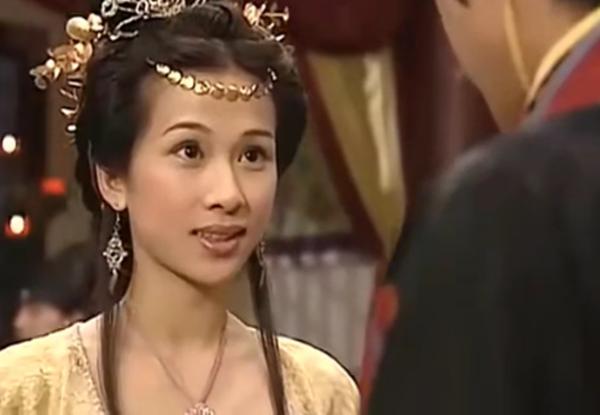 向海岚版杨贵妃照片,杨贵妃剧照向海岚版