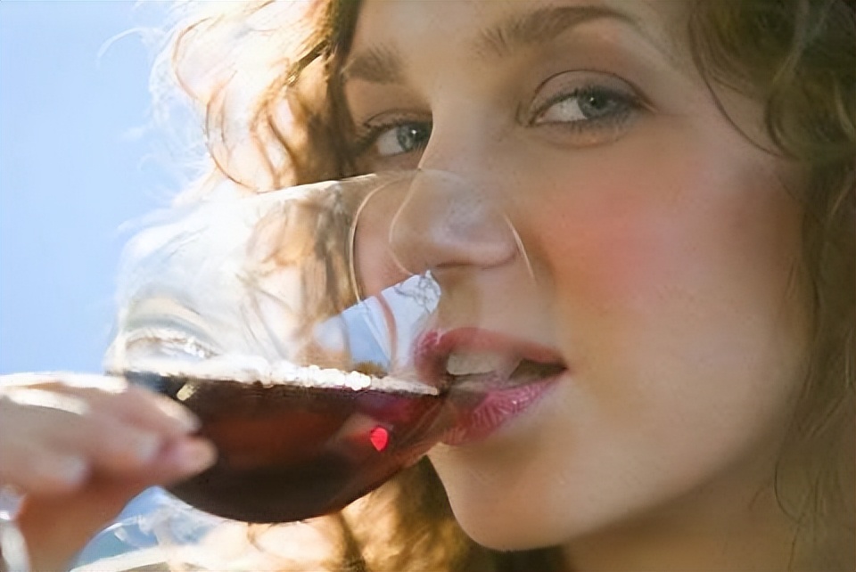 头孢酒前喝和酒后喝有什么区别,哪种头孢喝酒后最致命