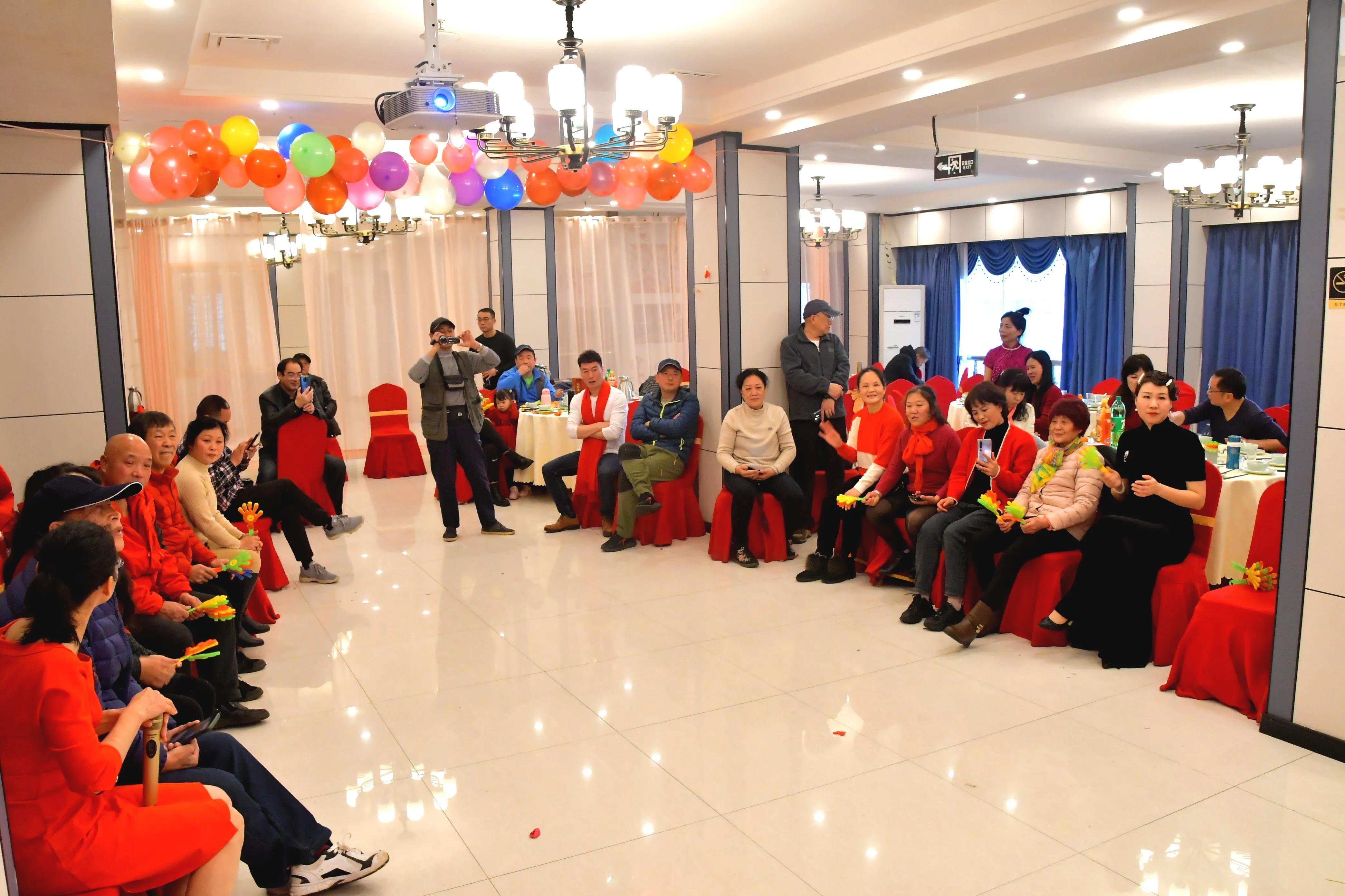 开心群庆迎新年活动侧记