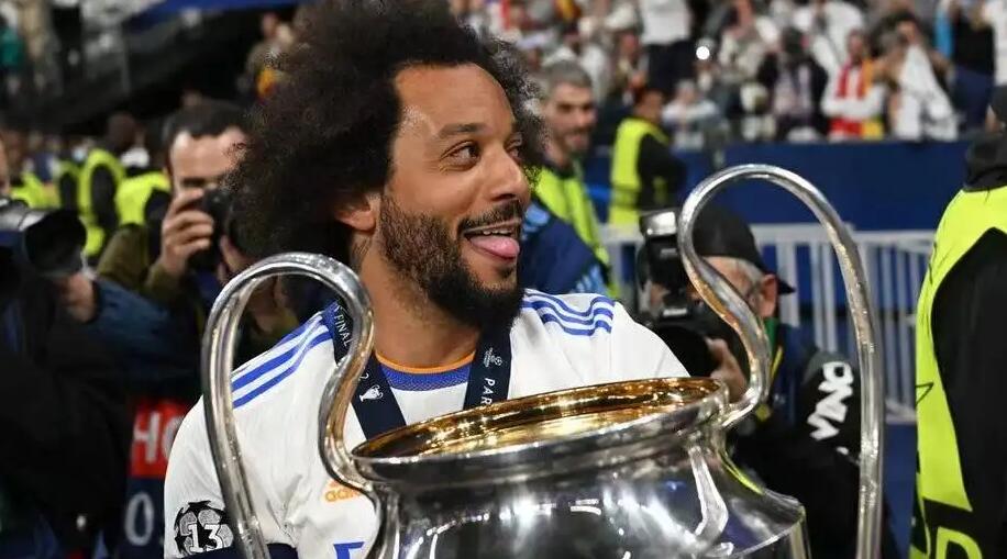 世界足坛10大进球梅西独占,世界足坛十大巨星梅西排第4