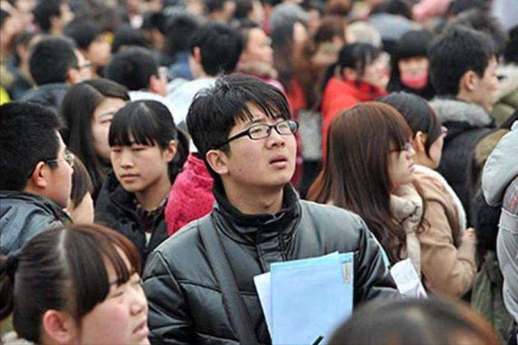 美经济面临衰退风险,2023严峻的经济形势