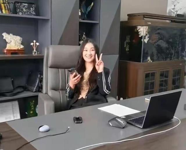 陈亚男母亲代言痔疮膏，产品曾因广告违法遭查处