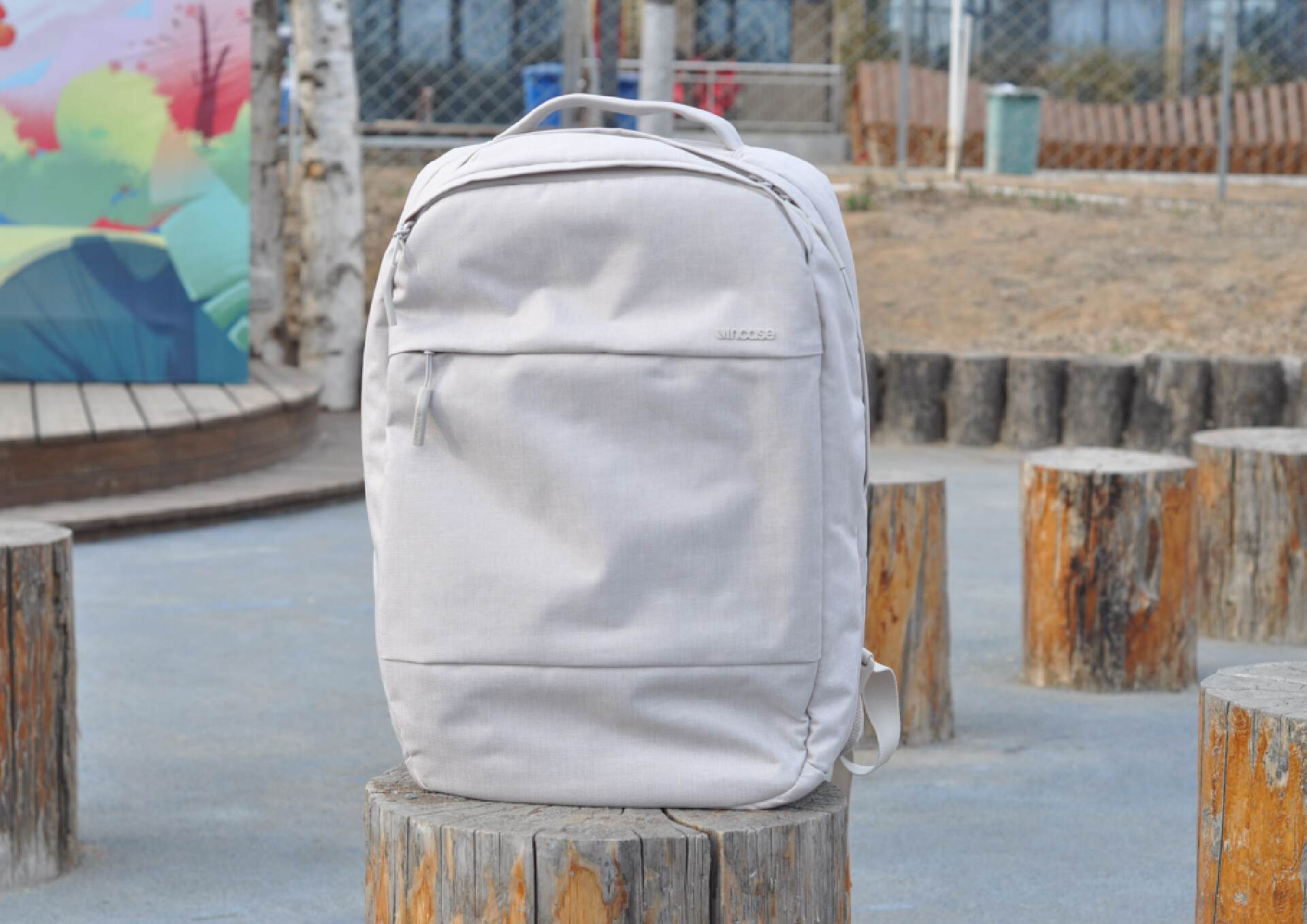 INCASECity系列16寸双肩包,incasecity双肩包1680