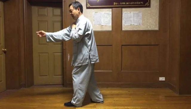 武功大师马保国文学大师胡锡进,马保国与胡锡进是中国近代大师吗