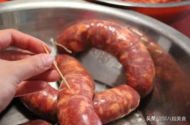 灌香肠的正宗配方都放什么调料,灌香肠的正确方法和配方