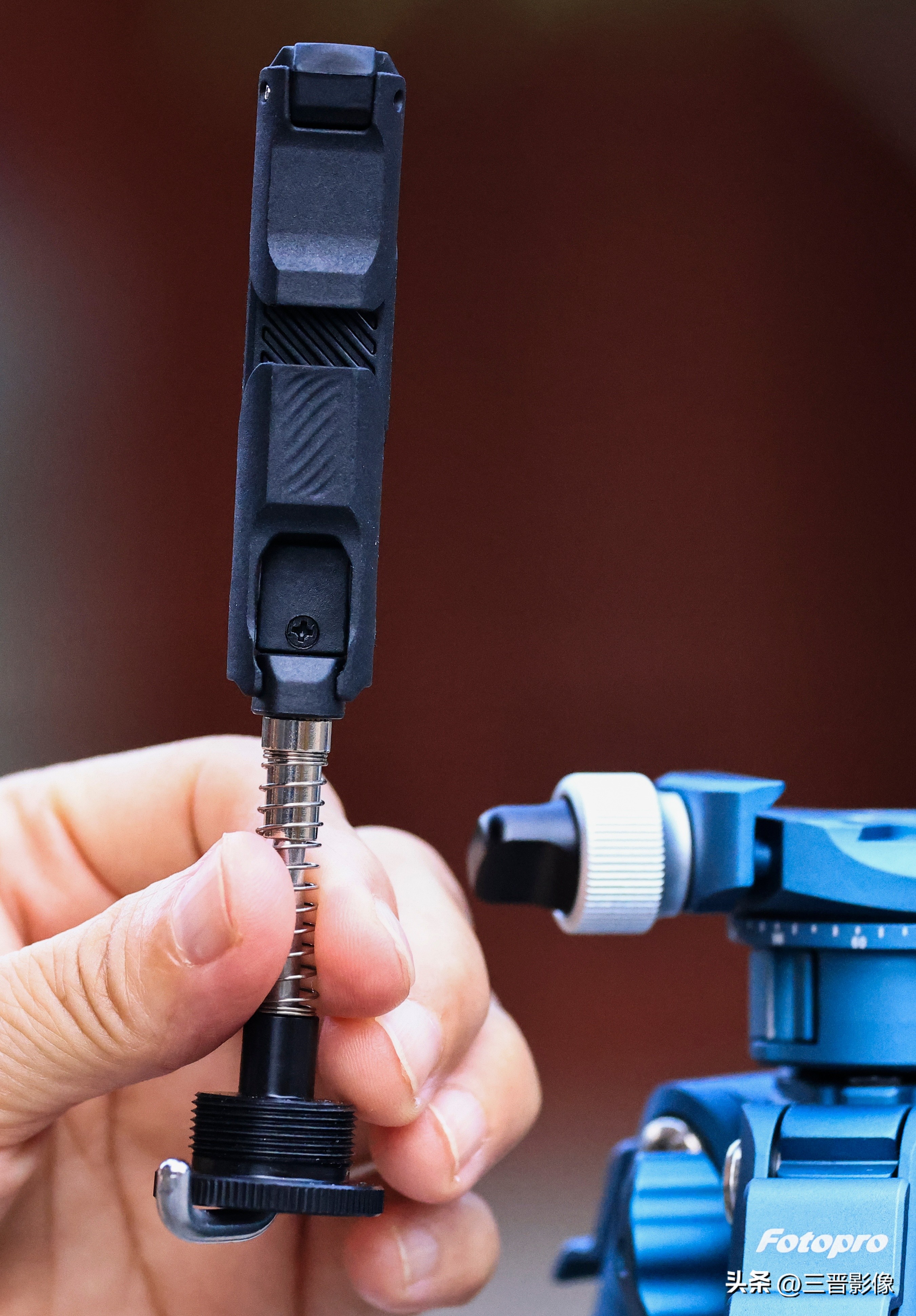 三脚架买怎样的,不同价位的三脚架有啥不同