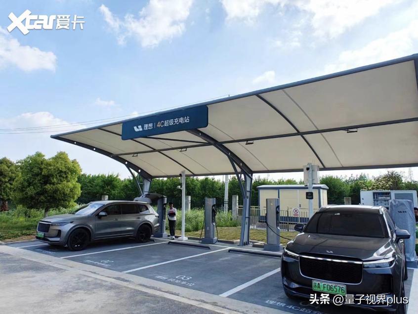 mpv顶级车型丰田埃尔法高低配对比,新能源mpv丰田埃尔法