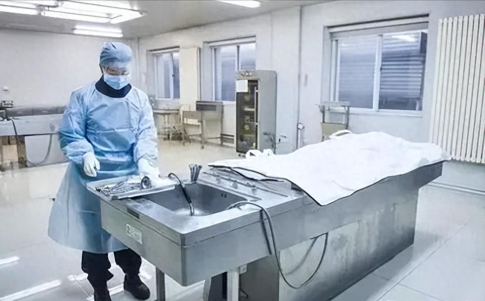 “凉飕飕”？别再被骗了，太平间真的很太平！