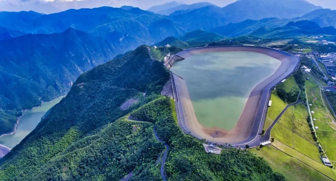 打造重大技术创新策源地,推进国有企业打造原创技术策源地