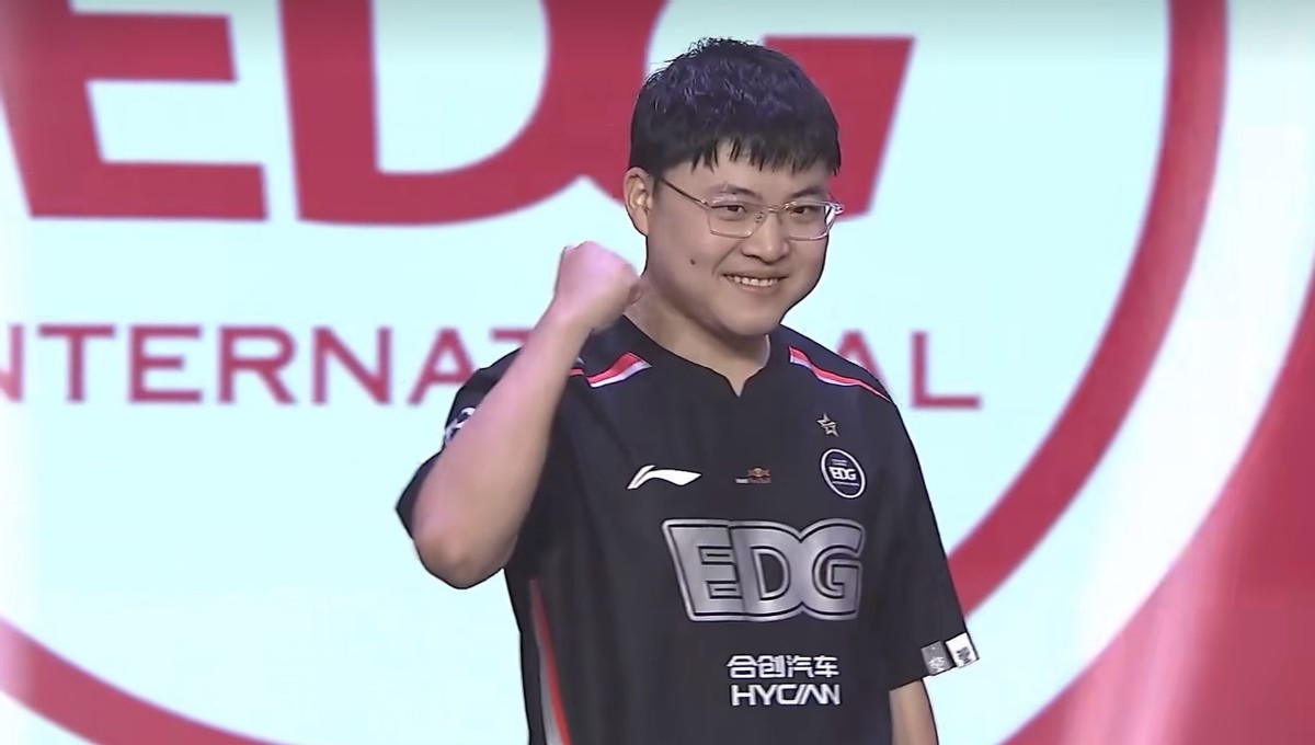 edg签约uzi花了多少钱,edg签约uzi签约费多少