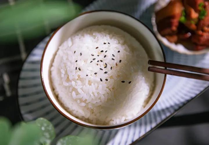 给新生儿取一个幸运的名字,给新生儿取什么名字好