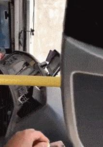 女孩子看见照片后就发个哈哈哈,姑娘不是什么照片都能随便发的