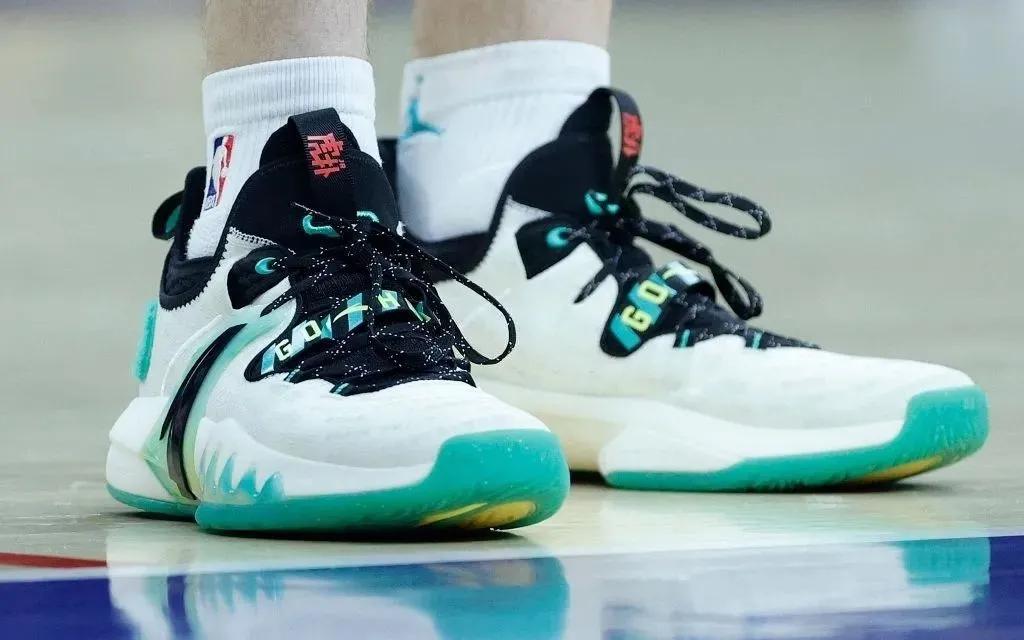 塔克今日上脚球鞋,nba球星鞋王塔克在哪支球队