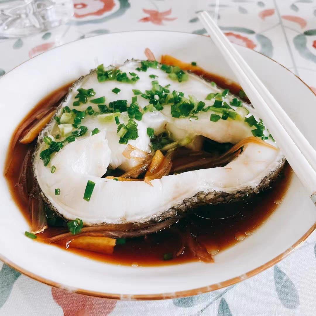 它是“餐桌上的营养贵族”，100元一斤有点贵，但特别适合孩子吃