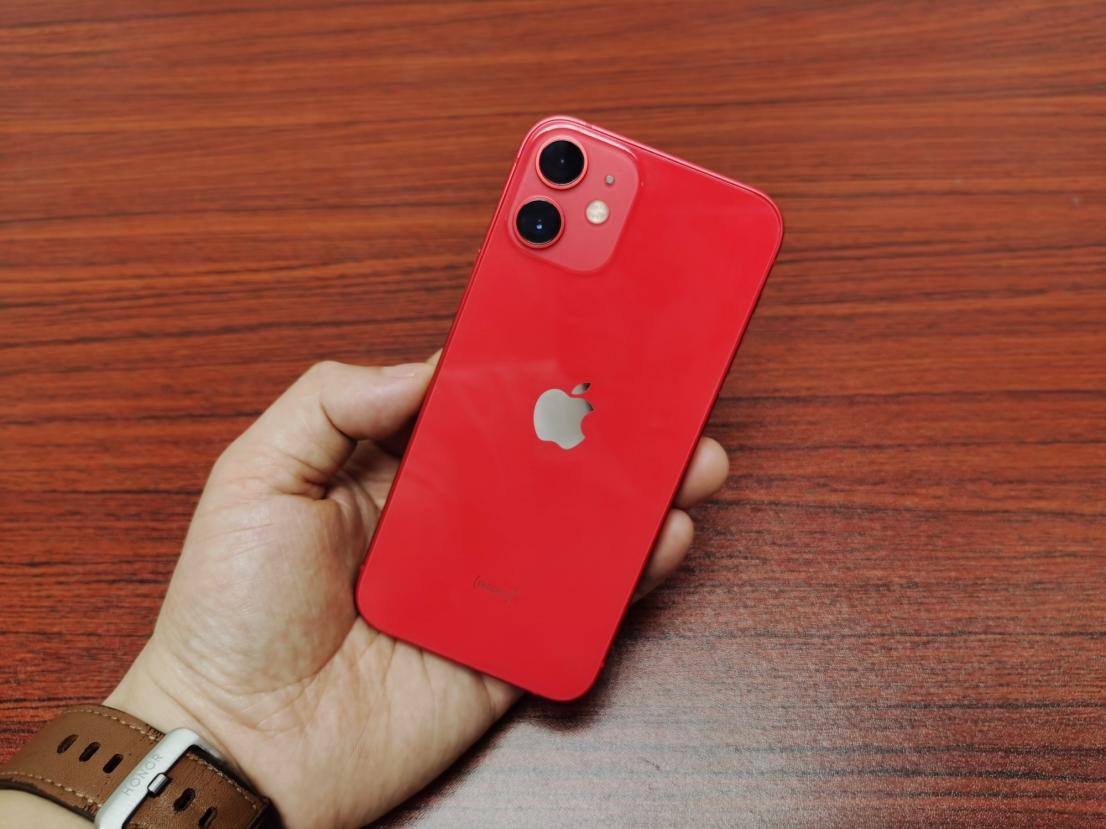 苹果几代有面容id,苹果面容识别好还是指纹识别好