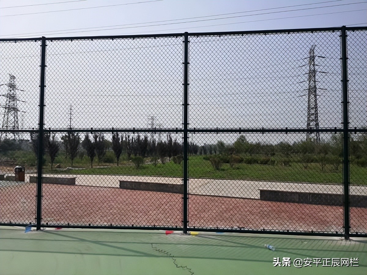 篮球场围网施工安装报价,篮球场专用围网咨询