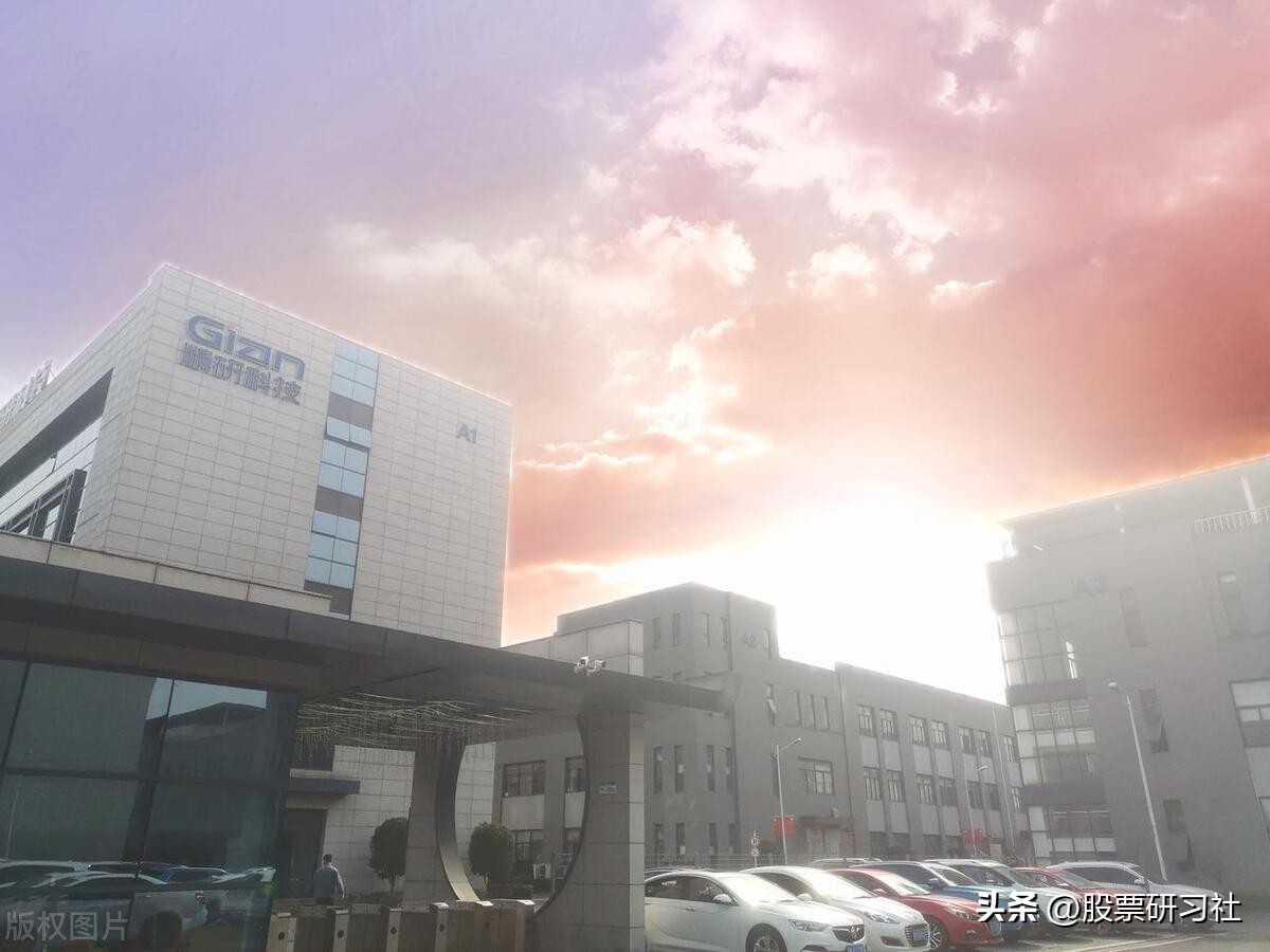 每天分析一个行业,精研科技股票分析