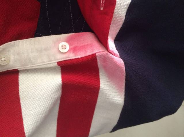 自染色衣服掉色怎么处理,衣服掉色染到其他衣服怎么除掉