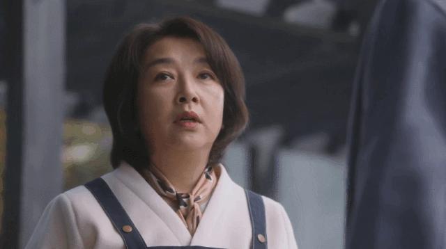 收视破2.1，女主角一出场就牢牢抓住了我眼球，这剧要火了