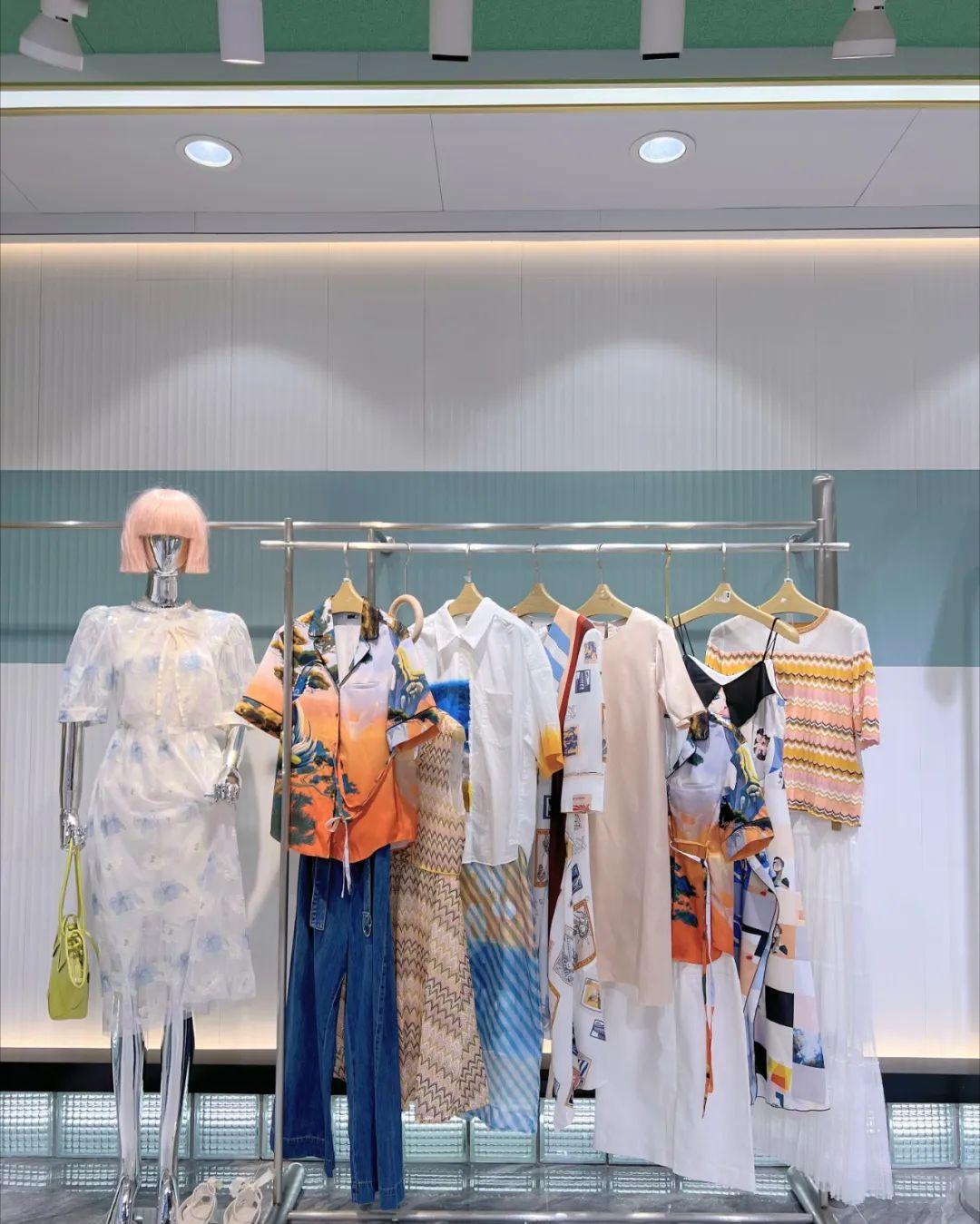 lily女装夏季连衣裙,lily女装针织衫连衣裙