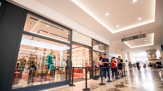 中国旧衣在非洲遭疯抢！日产600万件，旧衣回收或带动千万产业？