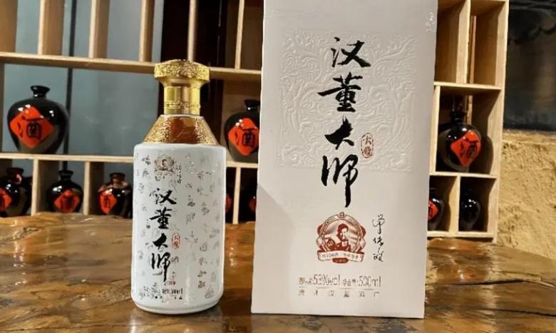 白酒咋存,白酒怎么存酒柜上最好