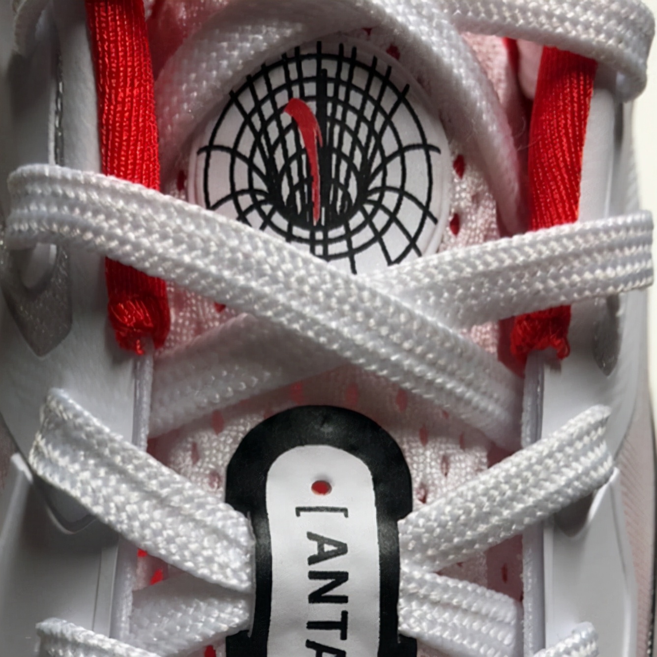 谷爱凌同款跑鞋,安踏冠军跑鞋2代pro谷爱凌配色