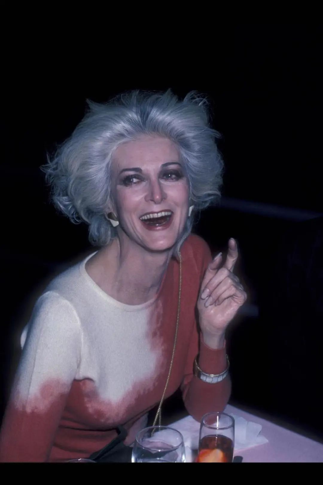 被渣男抛弃10年后霸气回归,被渣男抛弃背叛婚姻的女人