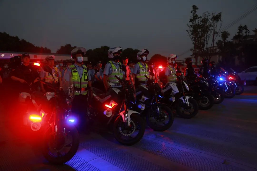 雷霆整治,雷霆亮剑扫黑除恶