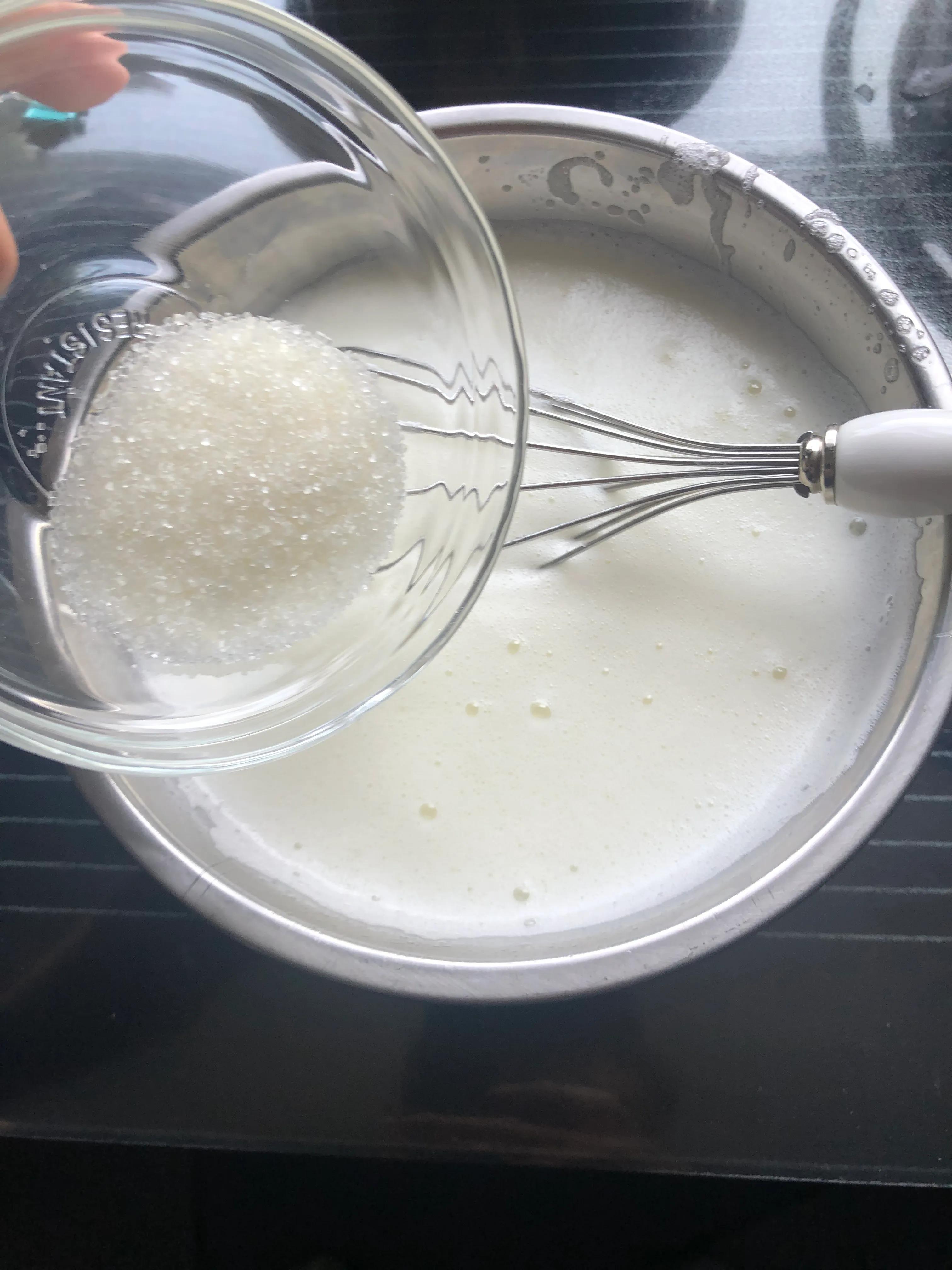 戚风蛋糕需要什么样打蛋器,做戚风蛋糕没打蛋器怎么做