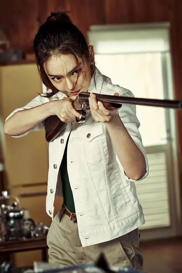 戚薇香水抵北京一套房完整视频,戚薇的香水真的能换一套房吗