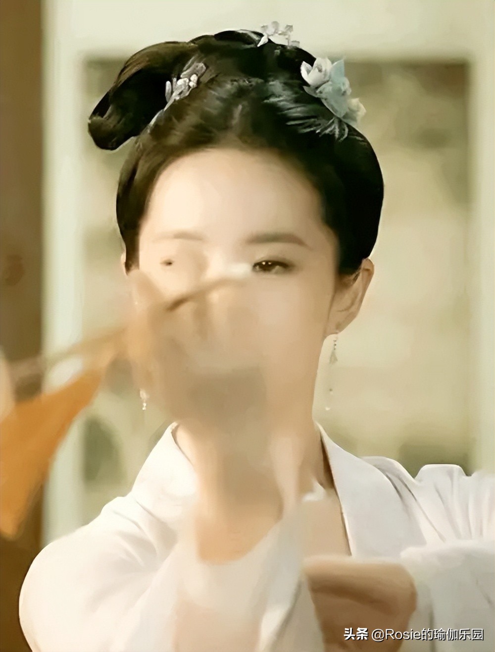 郑秀文瘦手臂视频,郑秀文每日健身