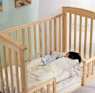 宝宝从50cm处摔下如何判断没事,宝宝从桌上摔下来要注意什么