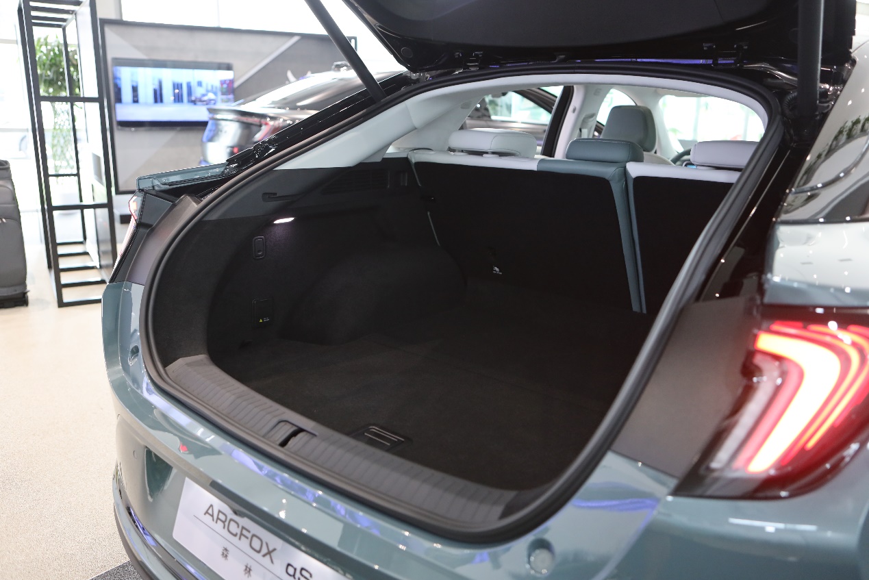 极狐阿尔法s森林版优惠落地价,极狐阿尔法s森林版525e落地