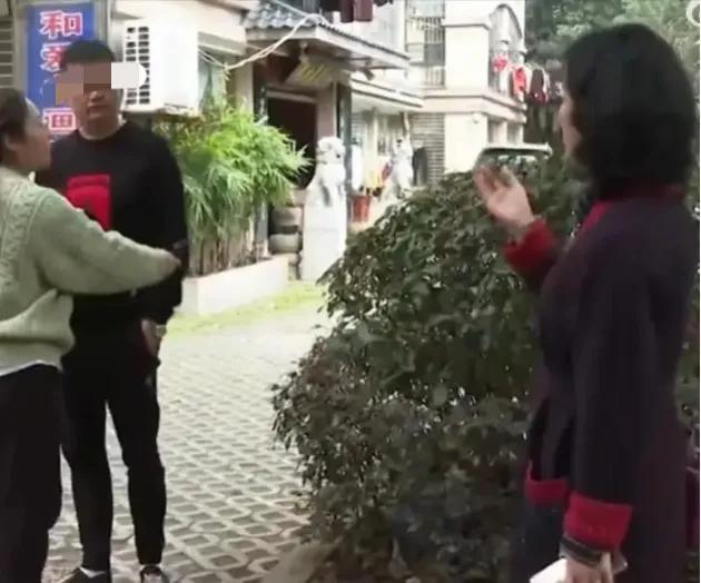 莆田医院的丈夫，给保姆8套房，妻子抗议，儿子：闭嘴，少管闲事