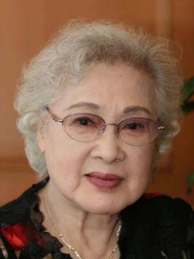 5月只过去9天,曝出9个瓜,离世、恋情、复合、破产,个个是大瓜