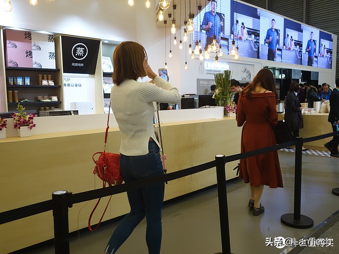 暴走两万步！海量图片带你游览2017年AWE家电展