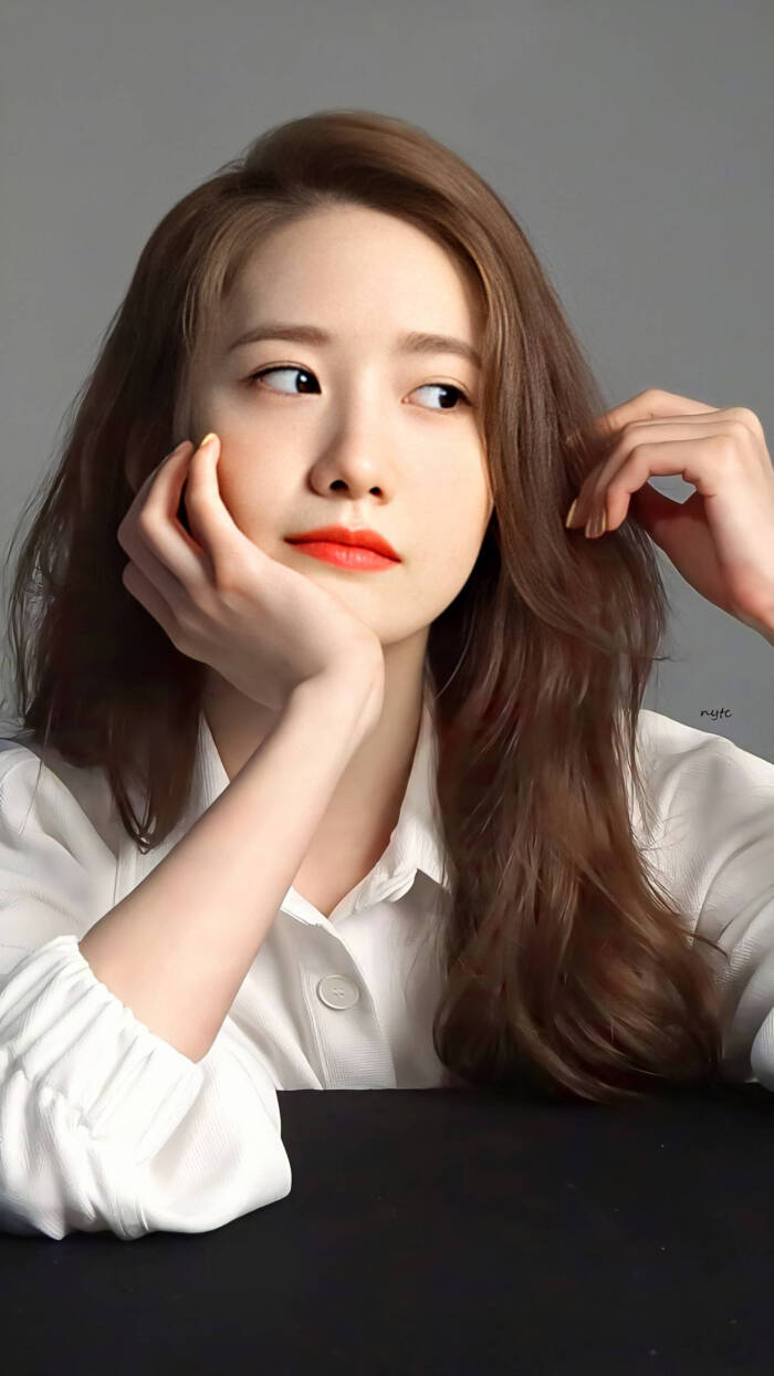 “人间芭比”Lisa：靠一个动作成顶流巨星，年仅20岁坐拥过亿身价