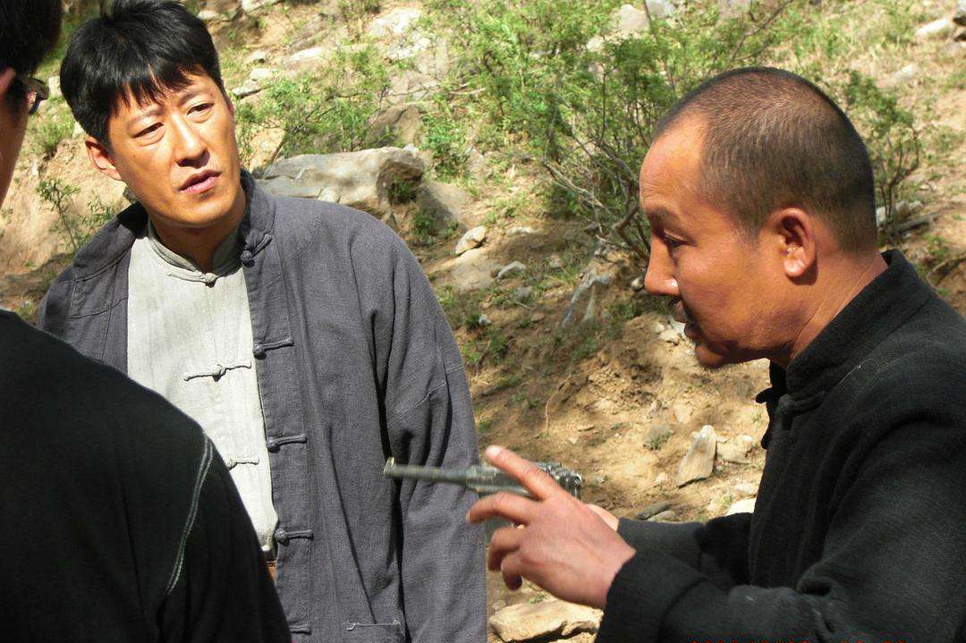 盘点雷人的抗日剧跟鬼子单挑,雷人抗日神剧盘点裤裆藏雷