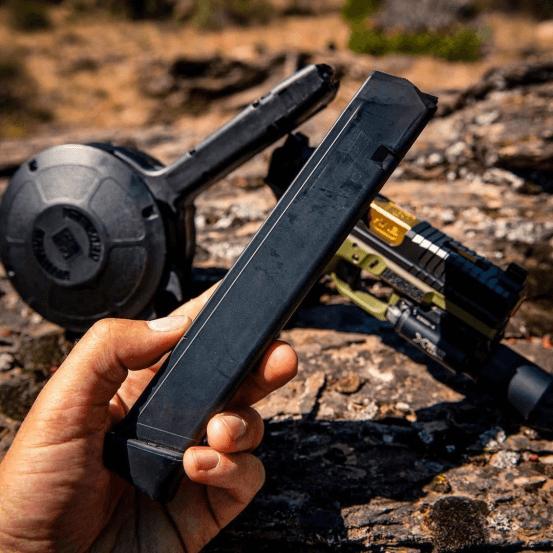 kriss短剑冲锋枪,短剑维克托是什么枪