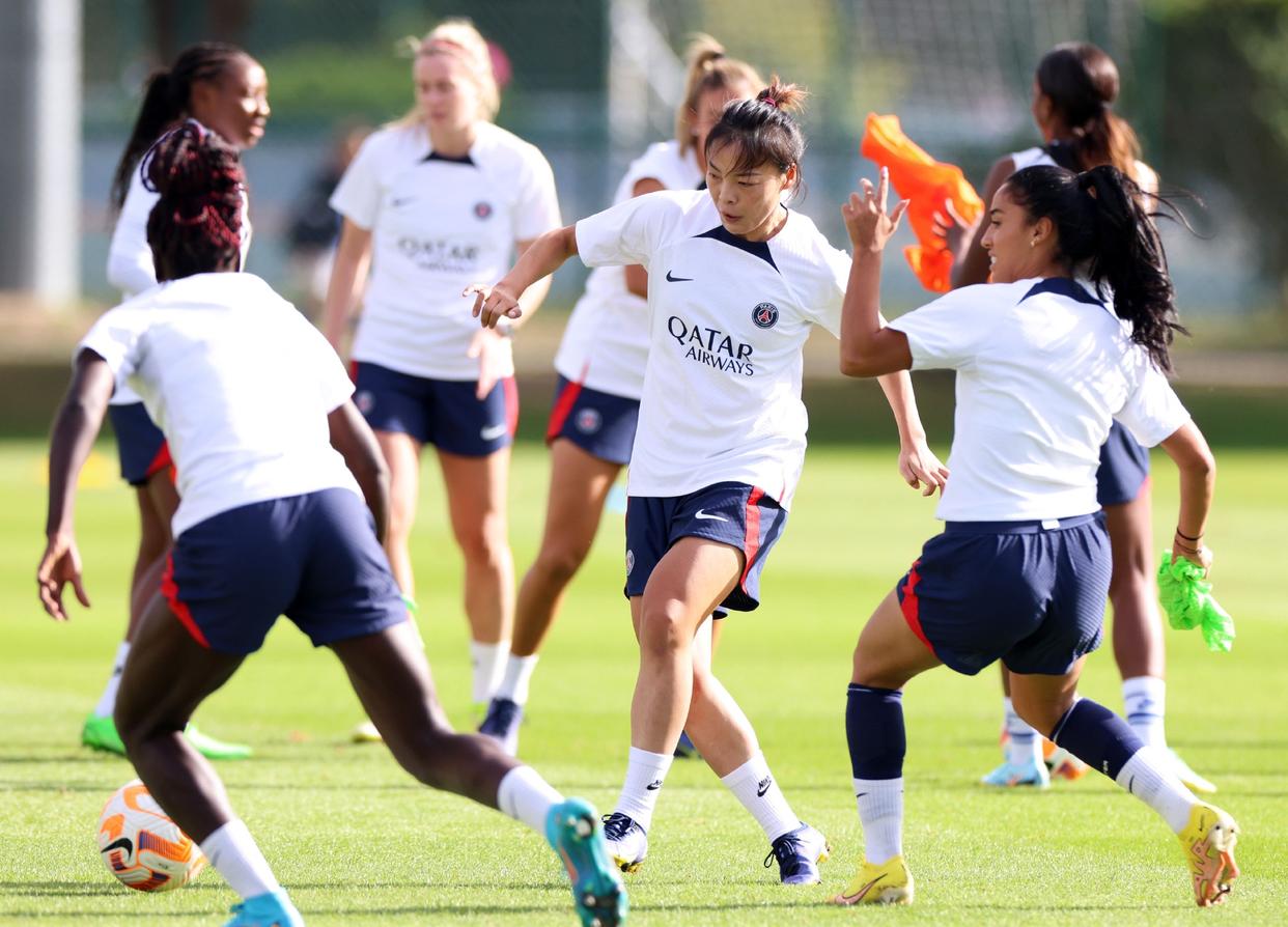 谁助攻张琳艳头球,张琳艳停球过人