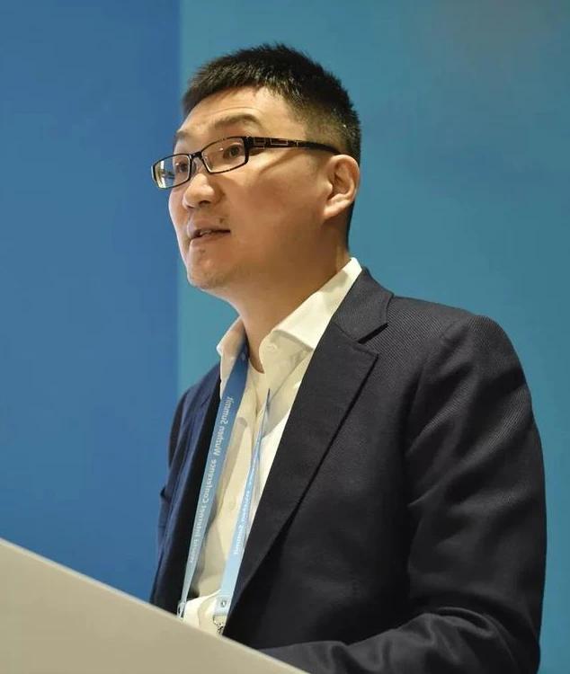 拼多多黄峥超过马云专家怎么看,黄峥身价超马云上热搜榜