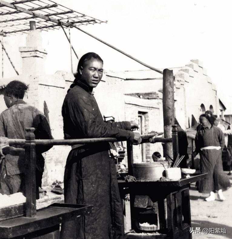 纳粹德国屠杀犹太女人,变态纳粹