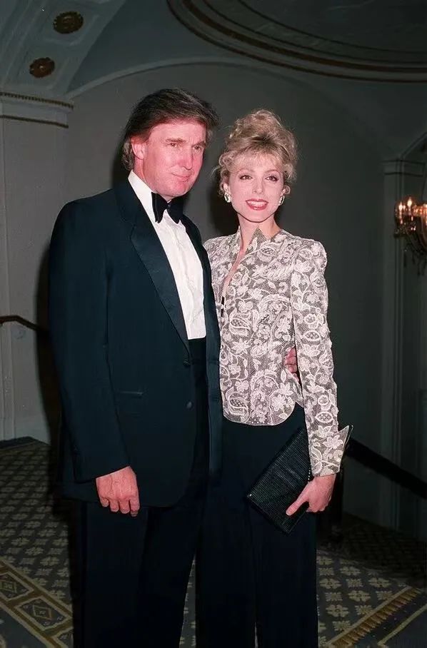 豪门启示录||两任前妻两种驭夫术，做阿尔法大富豪太太有胜者么？