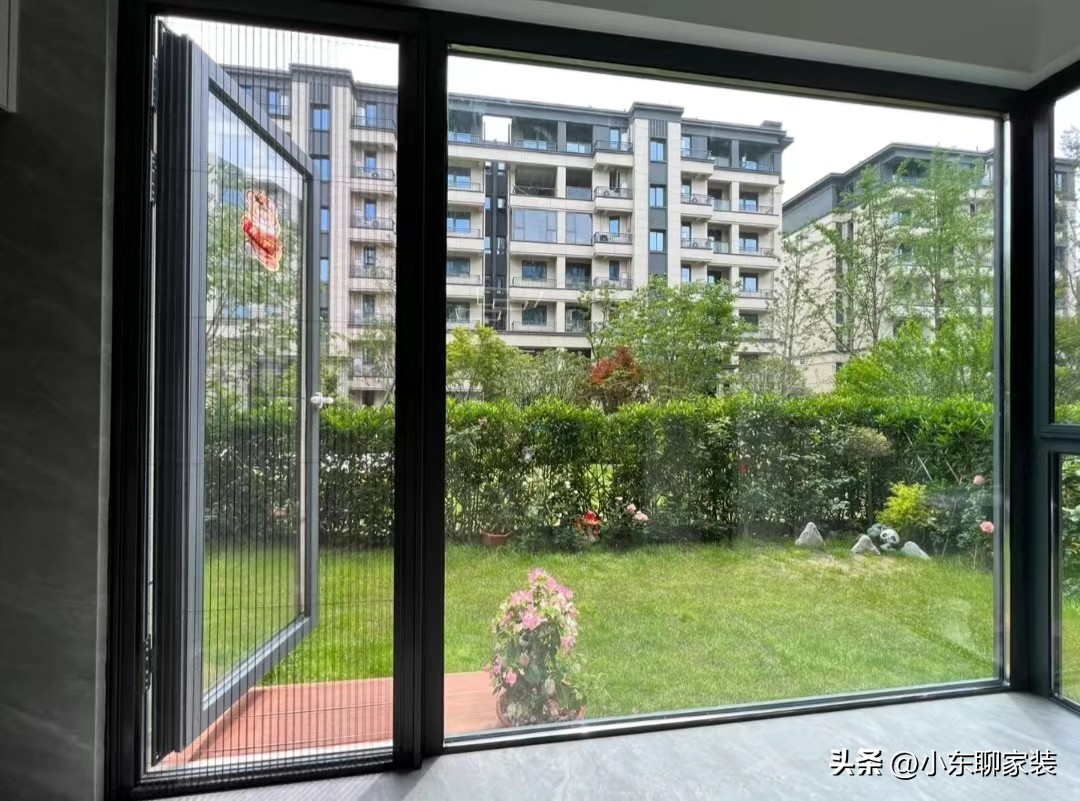 落地窗已经跌下的神坛,曾经红极一时的落地窗