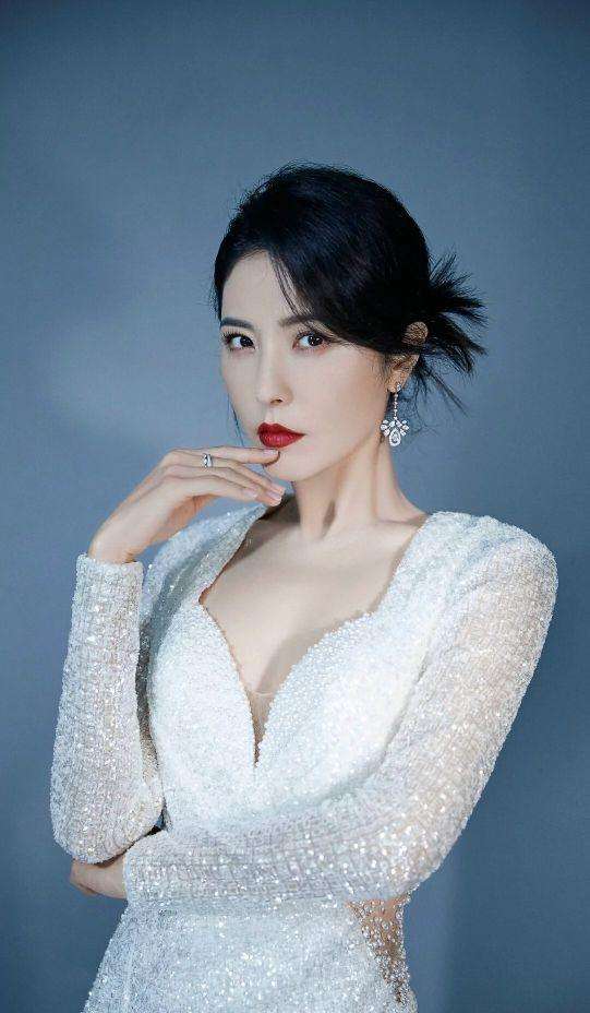 曾黎三任前男友都是影帝,和曾黎谈恋爱的三位影帝