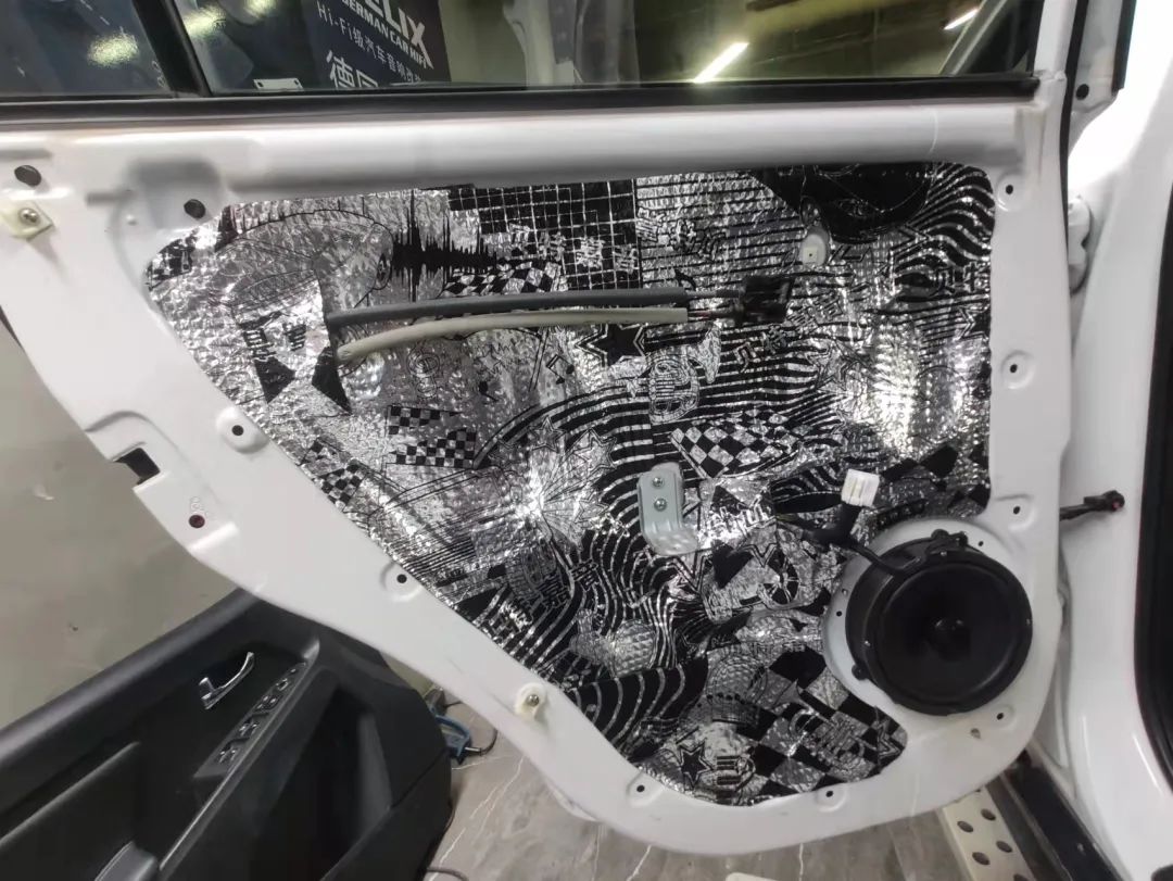 起亚智跑音响怎么改装效果好,起亚智跑改装柏林音响